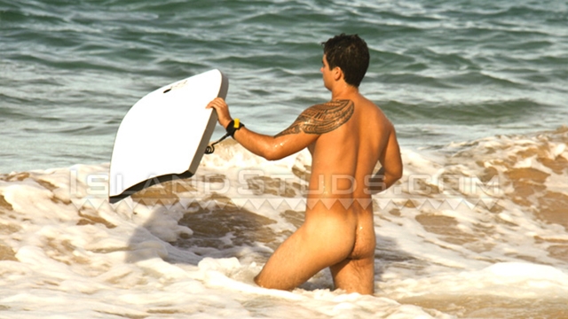 Island-Studs-Kapono-big-beefy-Hawaiian-surfer-big-hairy-balls-sexy-Kapono-strips-fully-naked-public-011-male-tube-red-tube-gallery-photo
