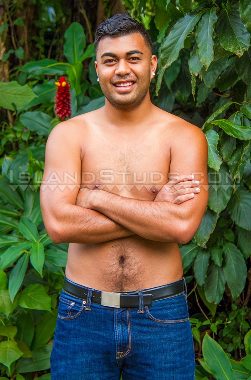 800px x 1211px - Sefa's brown thick cock and big balls bounce as he walks around the garden  â€“ Men In Gay Porn